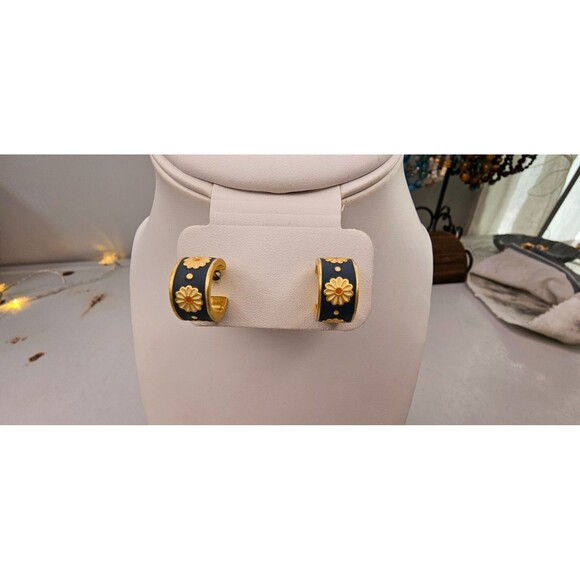 Madewell Daisy Delight Enamel Small Blue Hoop Earrings 15mmx15mm - Picture 2 of 6